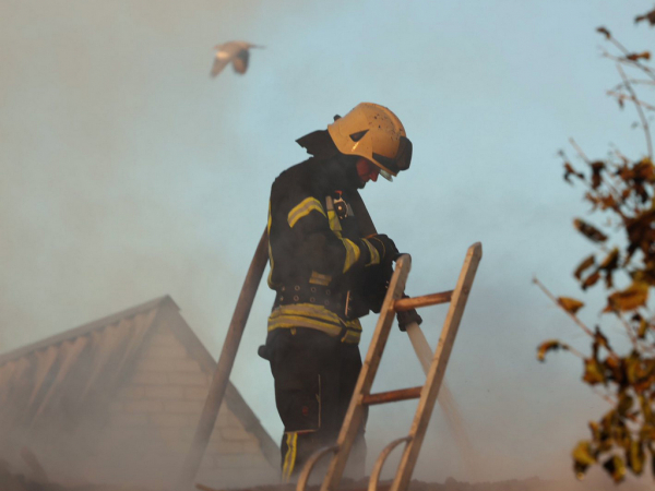 У Поромівській громаді горів дерев'яний будинок | Новини Нововолинська У Поромівській громаді горів дерев'яний будинок | Новини Нововолинська