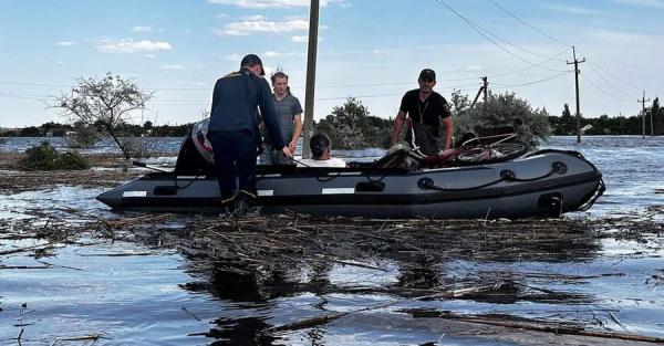 Із затопленої Голої Пристані росіяни евакуюють мешканців лише за хабар - Події