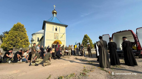 Нововолинська громада попрощалася з Героєм Олександром Герасимчуком | Новини Нововолинська