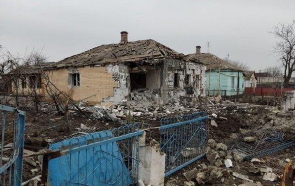 Попри війну, Україна продовжує платити за боргами