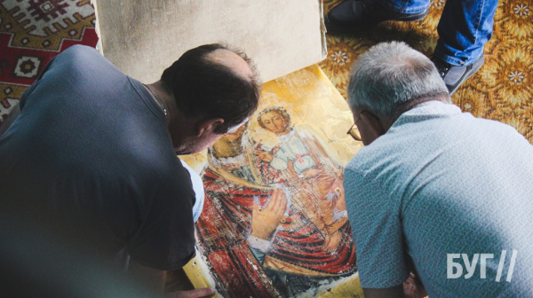 Нововолинські дослідники виявили старовинну ікону у церкві села Заболотці Литовезької громади | Новини Нововолинська