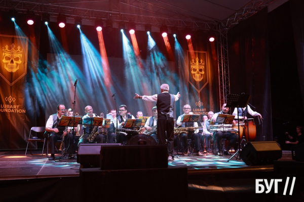 Нововолинську – 75: ювілей міста і День шахтаря на озері, фоторепортаж | Новини Нововолинська