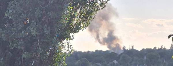 Обстріл Слов'янська 14 серпня – над містом чорний дим - 14 серпня 2025 :: Донеччина Обстріл Слов'янська 14 серпня – над містом чорний дим - 14 серпня 2025 :: Донеччина