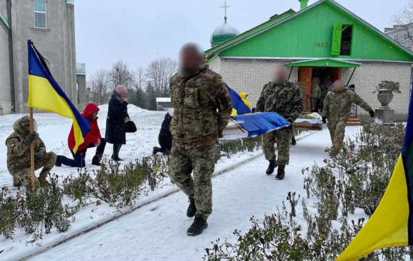 Нововолинська громада попрощалася із захисником Володимиром Супруном | Новини Нововолинська