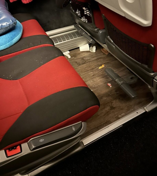 «А в автобусі — не їсти, не пити, не колупатися в носі»: перевізник підтвердив правила та розповів свою версію скандальної поїздки з Карпат | Новини Нововолинська