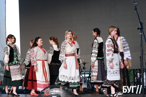 Нововолинську – 75: ювілей міста і День шахтаря на озері, фоторепортаж | Новини Нововолинська