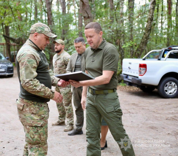 На Волині вручили державні відзнаки поліцейським стрілецького батальйону | Новини Нововолинська На Волині вручили державні відзнаки поліцейським стрілецького батальйону | Новини Нововолинська