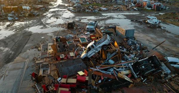 У США через руйнівні торнадо загинули 23 людини, одне місто повністю знищене - Події